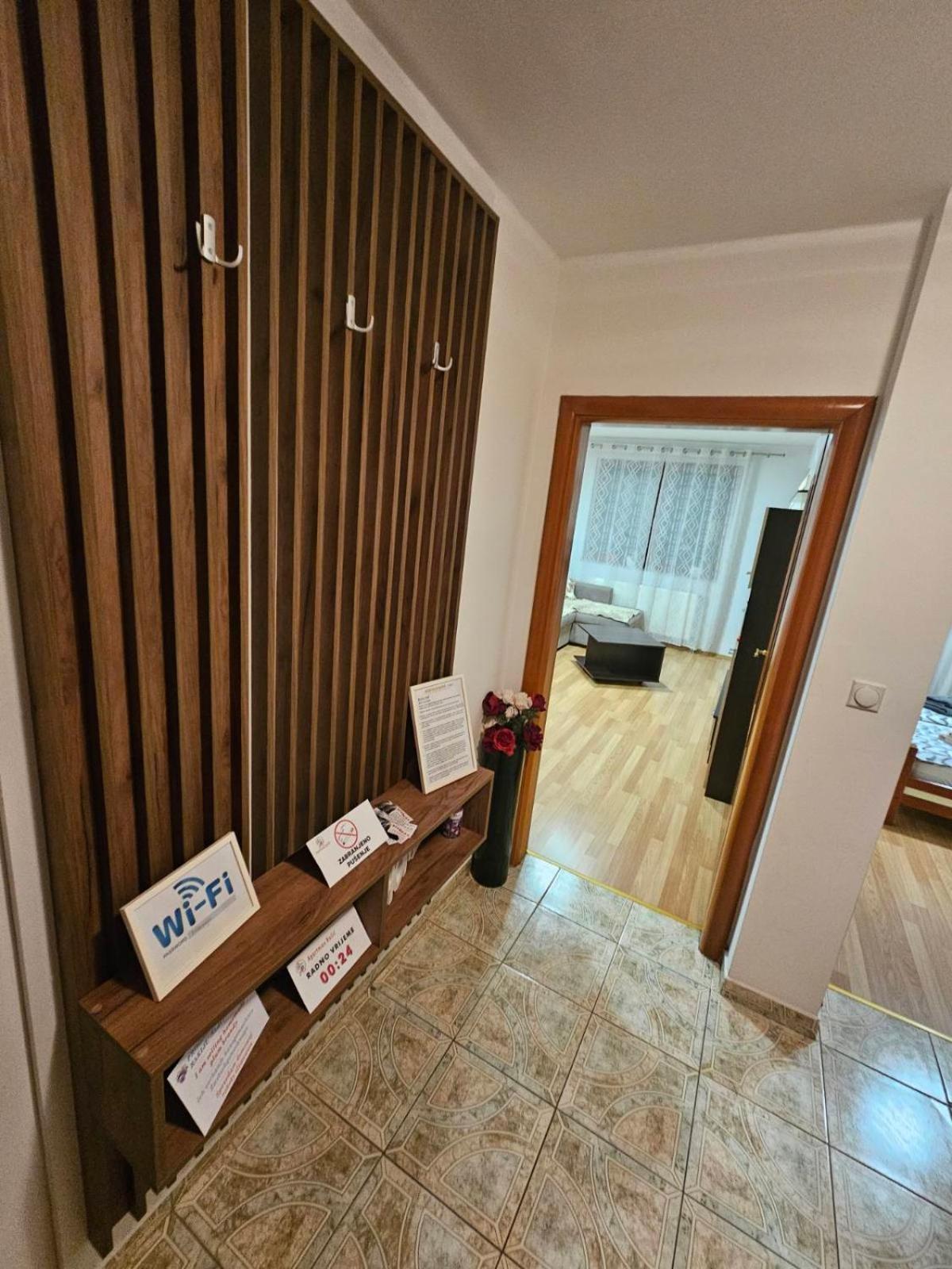Apartman Basic Добой Экстерьер фото